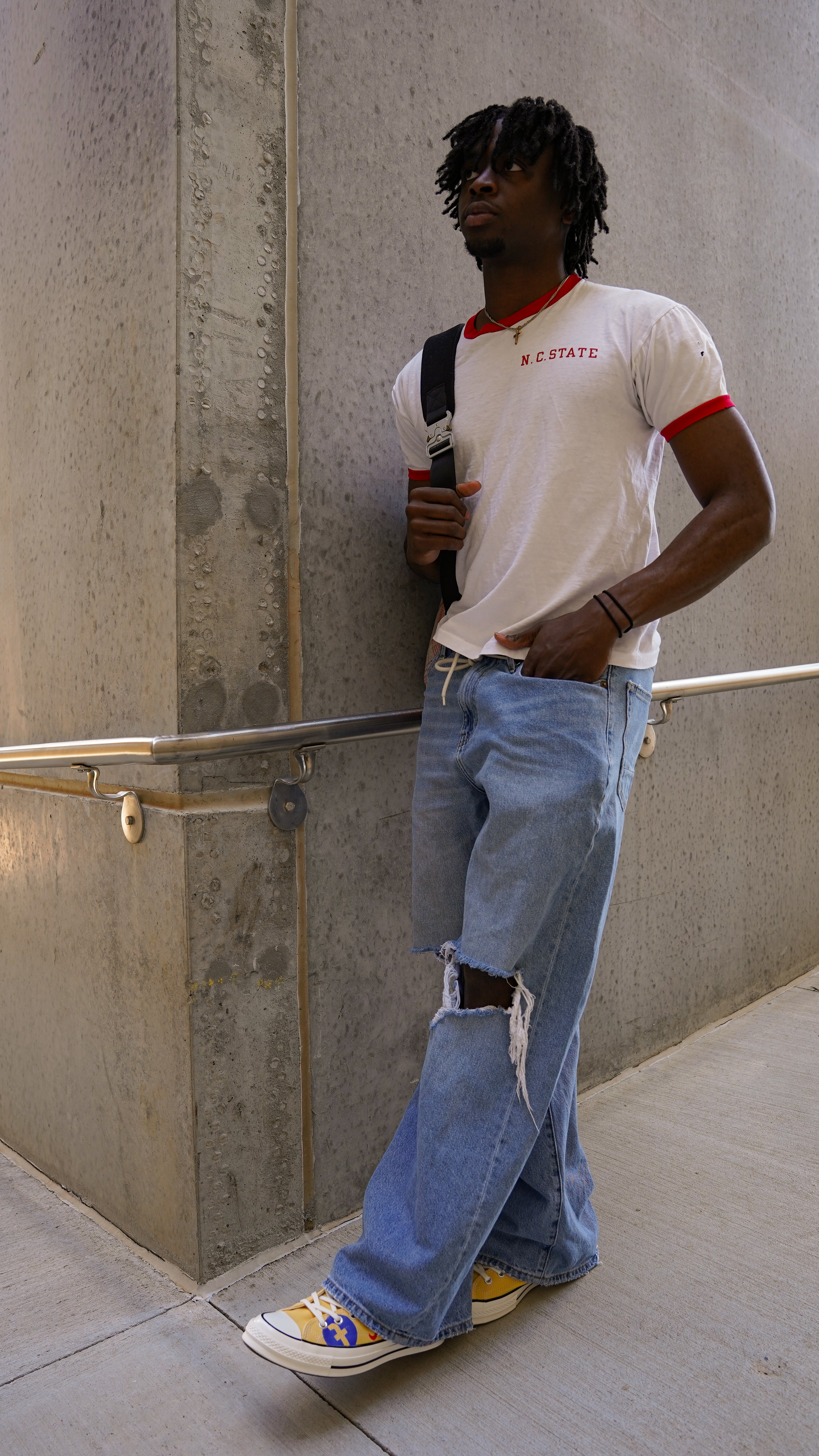 Fashunweek LOGO Converse